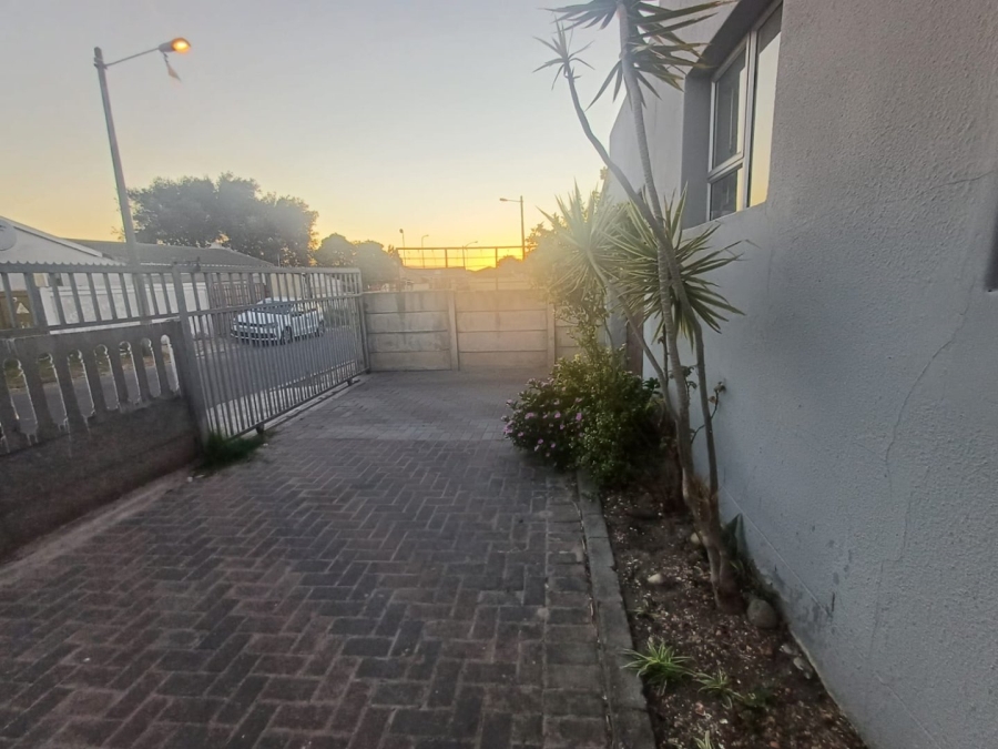 3 Bedroom Property for Sale in Hindle Park Western Cape